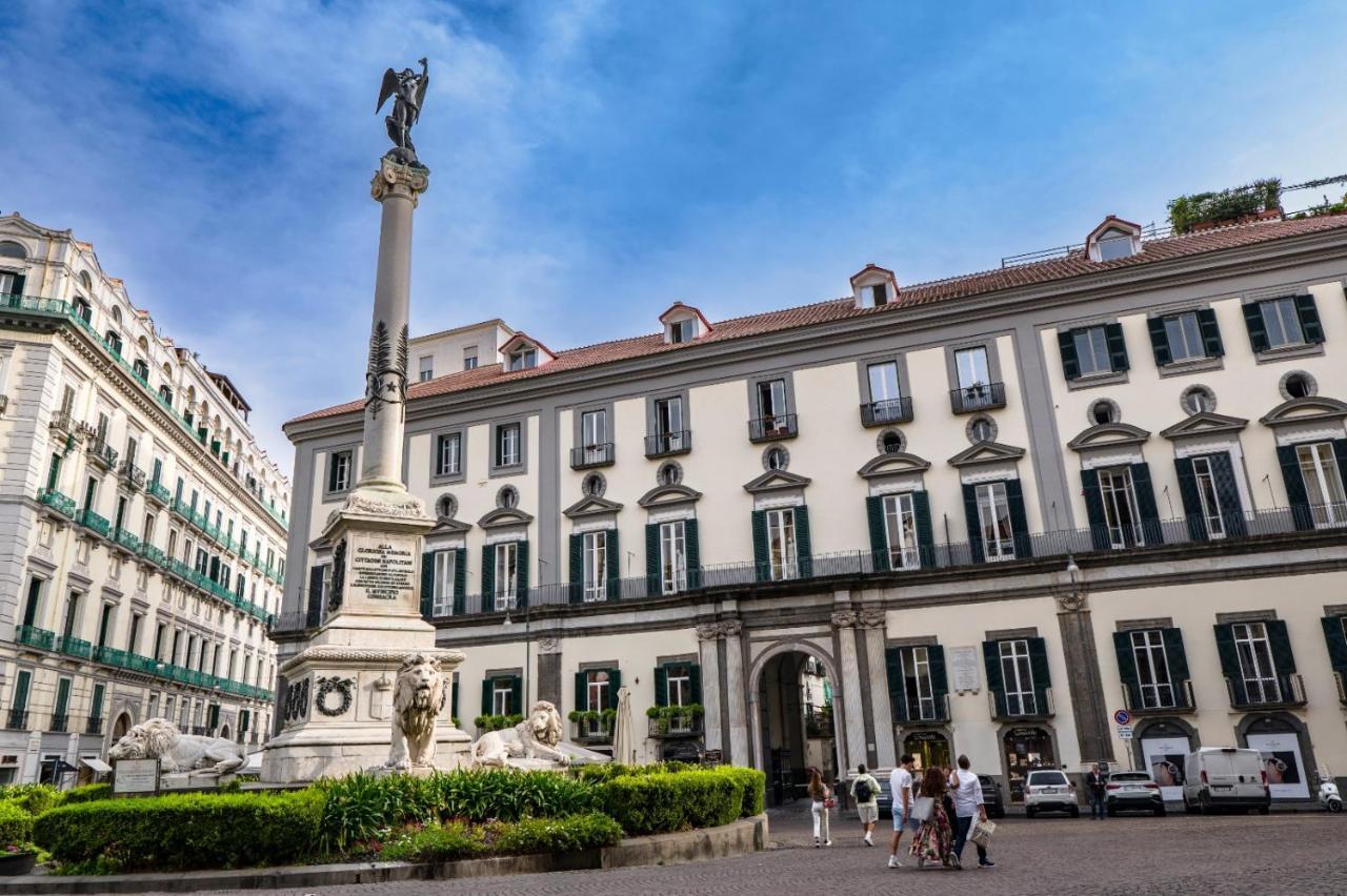 Апартаменты Napoli Centro Chiaia Экстерьер фото